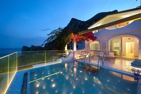 Villa Infinity