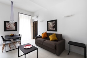 Acate81 Lifestyle Apartment