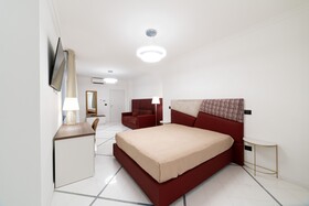 Apartments Hotel Real Suite Napoli Chiaia Mergellina