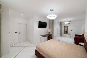 Apartments Hotel Real Suite Napoli Chiaia Mergellina