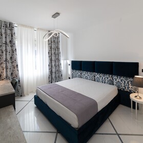 Apartments Hotel Real Suite Napoli Chiaia Mergellina