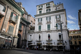 B&B Le 4 Stagioni Dante’s Suites