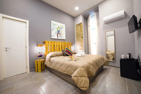 B&B Le 4 Stagioni Dante’s Suites