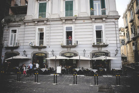 B&B Le 4 Stagioni Dante’s Suites