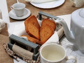 B&B Mitilini Central Station