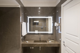 Caruso Place Boutique & Wellness Suites