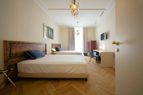 Casa Vittoria Napoli-Santa Lucia