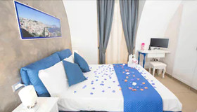 Chiaia Suites