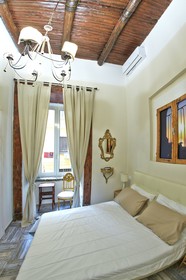 Corso 211 Beds & Suites