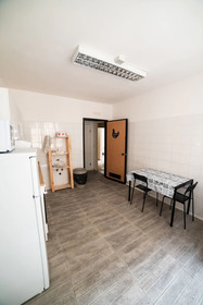 Departure Rooms & Hostels