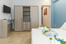 Devon Metro Studio Apartments