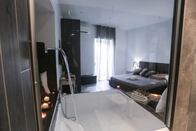 Esposito Plaza-Rooms & Suite