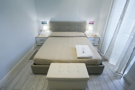 Esposito Plaza-Rooms & Suite