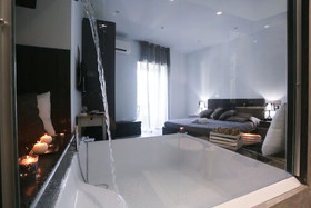 Esposito Plaza-Rooms & Suite