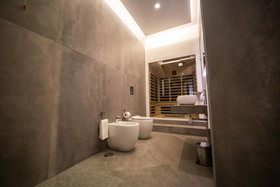 Gallery Suite Naples