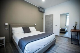 GB Napoli Central Station