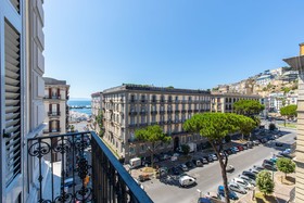 Gramsci Suites & Apartments