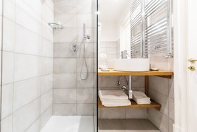 Gramsci Suites & Apartments