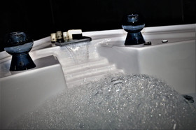 Hermes Rooms For Tourists