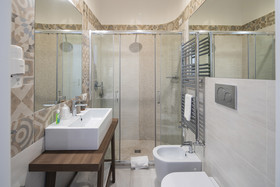 IstayinToledo Luxury Guest House