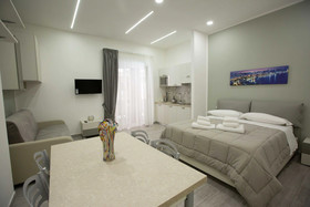 La Corte Dei Borboni