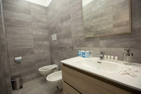 La Corte Dei Borboni