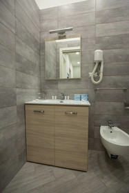 La Corte Dei Borboni