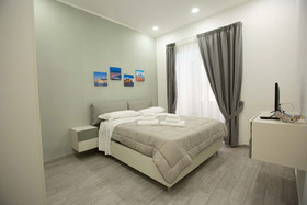 La Corte Dei Borboni