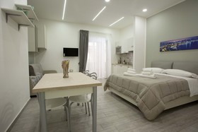 La Corte Dei Borboni