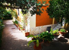 Los Mochileros Hostel