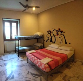 Los Mochileros Hostel