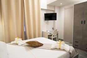 Napolitano Rooms