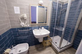 P.C. Boutique H. Loggia