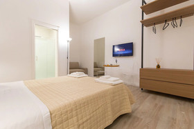 Palazzo Della Porta B & B