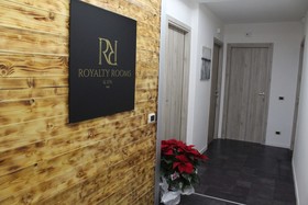 Royalty Rooms & Spa