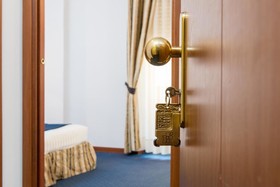 LHP Napoli Palace & SPA