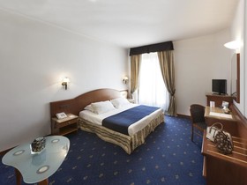 LHP Napoli Palace & SPA