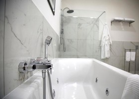 Stelle Hotel the Businest