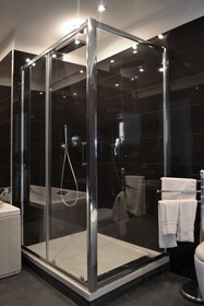 Tiffany's Boutique Suites & Residence