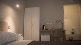 Toledo Class - B&B Naples