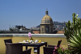 UNAHOTELS Napoli
