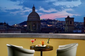 UNAHOTELS Napoli