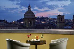 UNAHOTELS Napoli