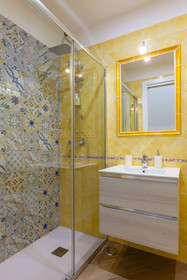 Vomero Rooms by Napoliapartments