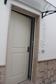 V&V Suite & Breakfast