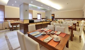 Suites & Residence Hotel