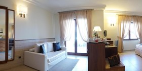 Suites & Residence Hotel