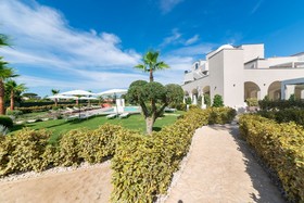 Insula Boutique Hotel