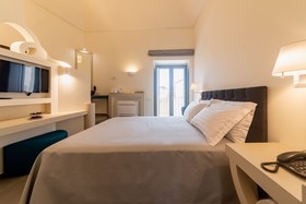 Insula Boutique Hotel