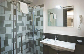 Sorrento Orange Suites